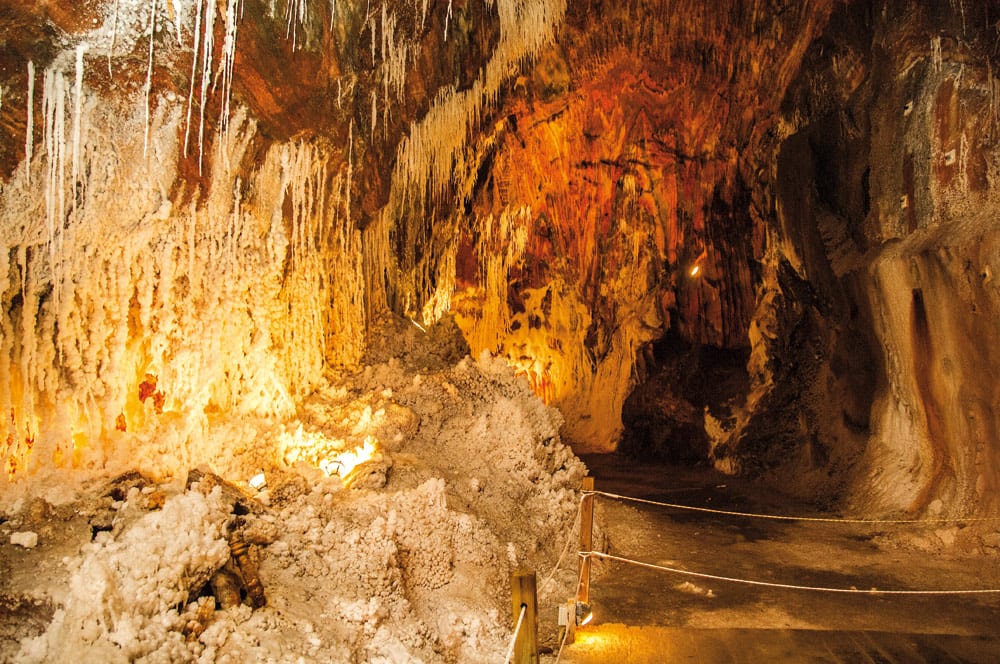 Blick in die geräumige Kammer im Inneren der Mine.